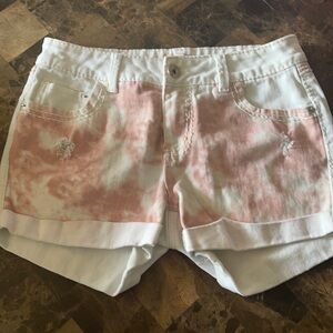 Urban Life Distressed Jean Shorts Size 9/10🥰